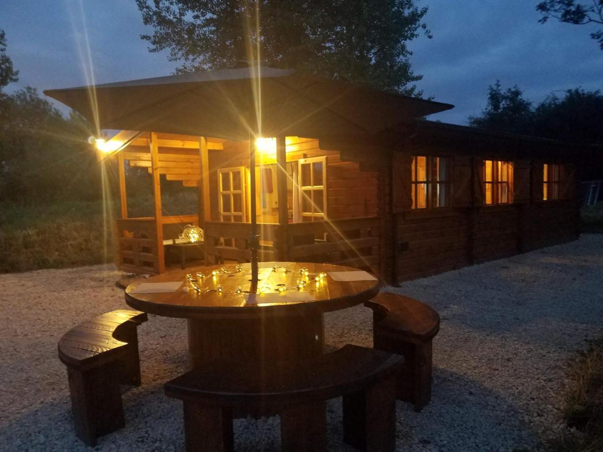 West Pool Cabin Lincoln Zewnętrze zdjęcie